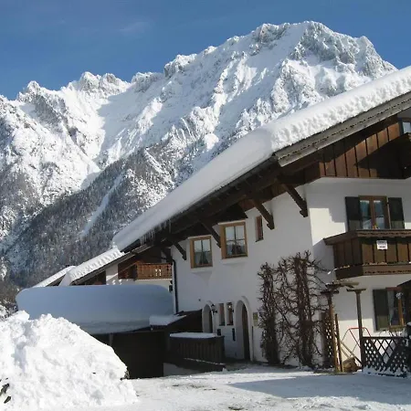 Adolf Hornsteiner Appartement Mittenwald